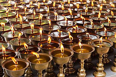 《光与影：33号远征队》发布游戏早期细节及玩法视频